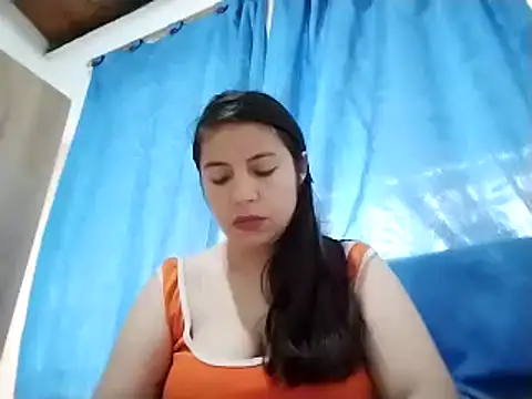 lisseth online show from February 12, 2025, 9:33 pm