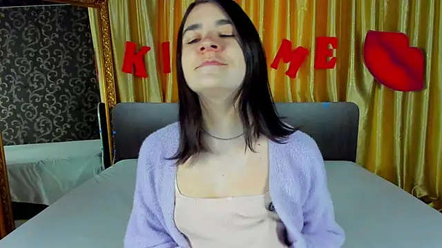  Polly Love  online show from February 13, 2026, 7:19 am