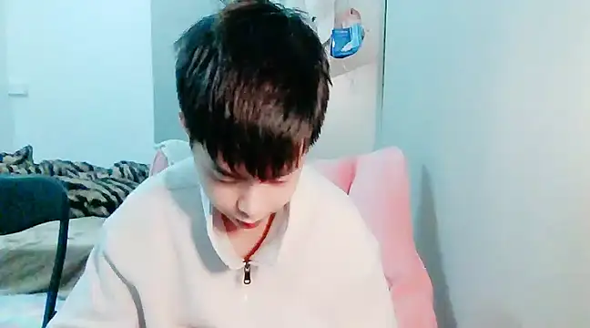 FFFFZ189 online show from December 12, 2024, 2:33 pm