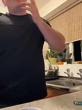 Snapshot of Dan_NFS chatting on November 17, 2025, 4:16 am Dan NFS online show from November 17, 2025, 4:16 am