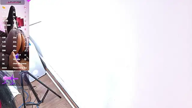 emma sexxy online show from May 26, 2026, 10:24 am