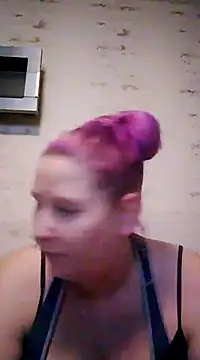 Mrs-Luder online show from February 28, 2025, 9:12 pm