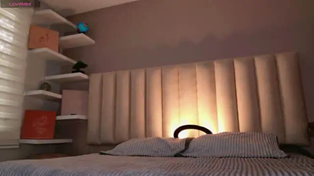 Megan mooree  online show from November 11, 2025, 12:11 pm