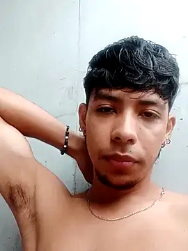 Snapshot of Elputas chatting on October 28, 2025, 3:55 pm Elputas online show from October 28, 2025, 3:55 pm