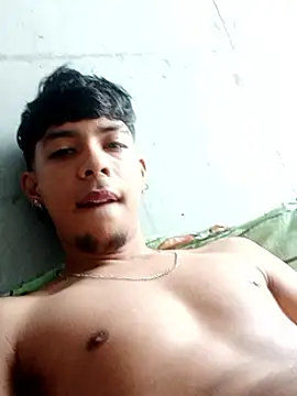 Snapshot of Elputas chatting on October 15, 2025, 3:31 pm Elputas online show from October 15, 2025, 3:31 pm