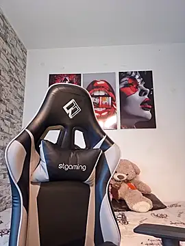 Snapshot of Antonella2_m chatting on April 15, 2026, 1:04 pm Antonella2 m online show from April 15, 2026, 1:04 pm