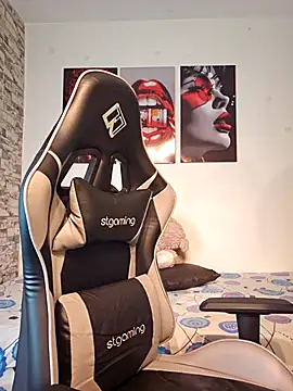 Snapshot of Antonella2_m chatting on March 19, 2026, 1:11 pm Antonella2 m online show from March 19, 2026, 1:11 pm