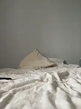 Snapshot of Holly_Molii chatting on February 15, 2026, 7:51 am Holly Molii online show from February 15, 2026, 7:51 am