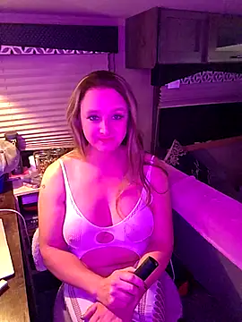 Snapshot of Amanda5889 chatting on October 11, 2025, 6:36 am Amanda5889 online show from October 11, 2025, 6:36 am