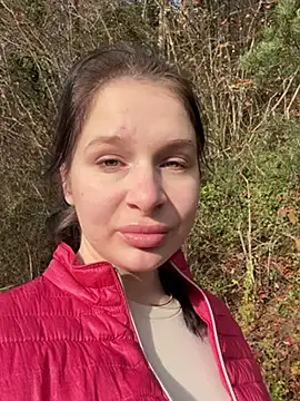 Snapshot of Alice_Leigh chatting on December 3, 2024, 1:17 pm Alice Leigh online show from December 3, 2024, 1:17 pm