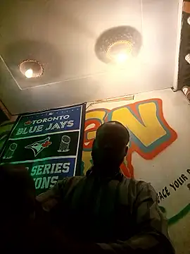 Snapshot of Landlordlandlord12 chatting on January 17, 2026, 6:17 am Landlordlandlord12 online show from January 17, 2026, 6:17 am