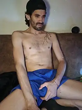 Snapshot of johngil0995 chatting on November 9, 2025, 1:04 pm johngil0995 online show from November 9, 2025, 1:04 pm