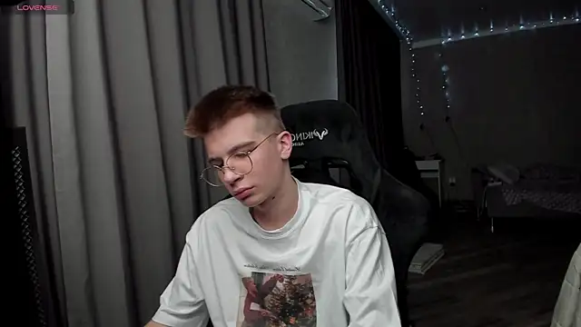 Snapshot of Oscar__xxl chatting on January 11, 2026, 10:33 am Oscar xxl online show from January 11, 2026, 10:33 am