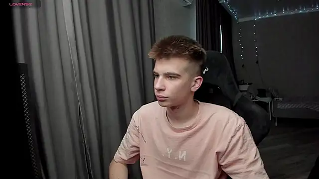 Snapshot of Oscar__xxl chatting on January 8, 2026, 8:53 am Oscar xxl online show from January 8, 2026, 8:53 am