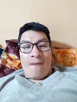 gioarcangel online show from February 18, 2025, 3:53 am