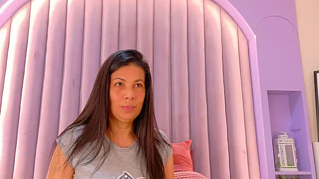 Snapshot of JaylaScott__ chatting on March 28, 2026, 7:37 pm JaylaScott online show from March 28, 2026, 7:37 pm