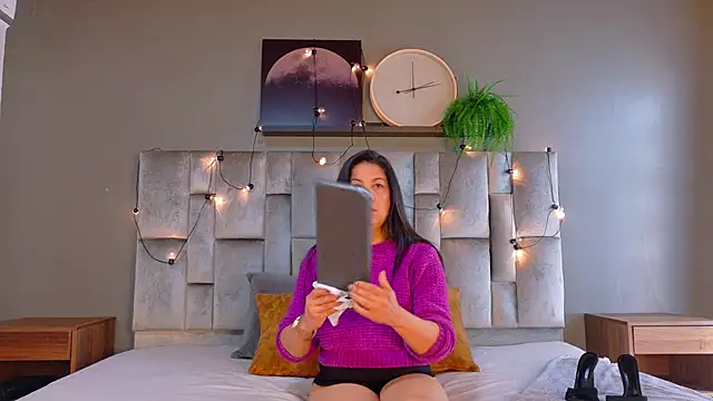 Snapshot of JaylaScott__ chatting on April 11, 2026, 11:36 am JaylaScott online show from April 11, 2026, 11:36 am