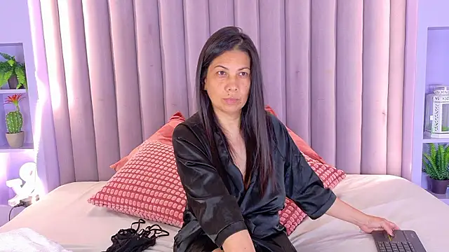 Snapshot of JaylaScott__ chatting on March 21, 2026, 7:40 pm JaylaScott online show from March 21, 2026, 7:40 pm