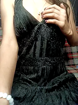 Snapshot of poojaji690 chatting on February 10, 2026, 6:01 am poojaji690 online show from February 10, 2026, 6:01 am