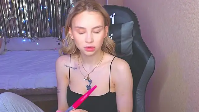 doll barbieee online show from January 9, 2025, 10:31 am