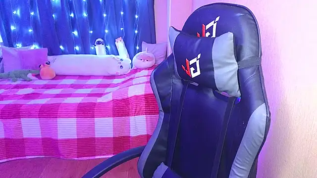 doll barbieee online show from February 21, 2025, 1:00 pm