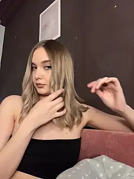 Alisa Rise online show from March 28, 2026, 2:18 pm