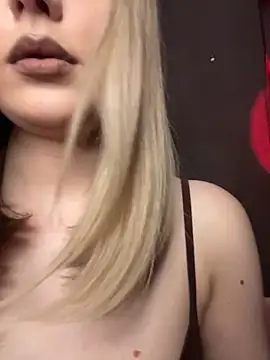 Alisa Rise online show from April 5, 2026, 5:52 pm