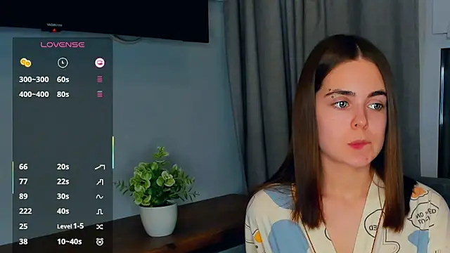 Snapshot of JulianaHaith chatting on March 10, 2025, 8:23 pm JulianaHaith online show from March 10, 2025, 8:23 pm