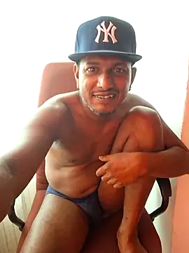 dmancams1874 online show from October 8, 2025, 1:56 pm