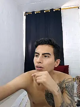 Velk hot online show from December 10, 2024, 6:28 pm