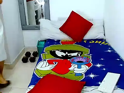 Velk hot online show from November 1, 2025, 9:30 pm