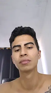 Velk hot online show from December 5, 2024, 6:49 pm