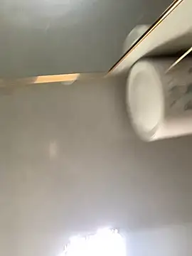 Aimeil online show from December 14, 2025, 6:41 am