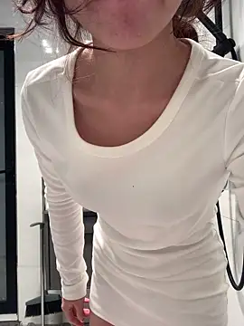 Snapshot of Aimeil chatting on January 14, 2025, 8:41 am Aimeil online show from January 14, 2025, 8:41 am