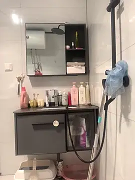 Snapshot of Aimeil chatting on March 1, 2025, 2:37 am Aimeil online show from March 1, 2025, 2:37 am