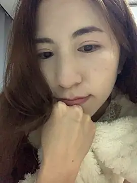 Snapshot of Aimeil chatting on March 10, 2025, 9:56 am Aimeil online show from March 10, 2025, 9:56 am