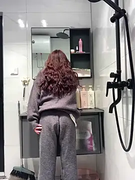 Snapshot of Aimeil chatting on January 17, 2025, 11:06 am Aimeil online show from January 17, 2025, 11:06 am