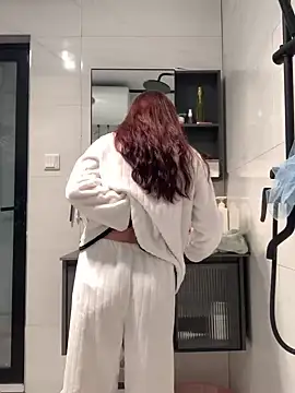 Snapshot of Aimeil chatting on March 9, 2025, 4:55 pm Aimeil online show from March 9, 2025, 4:55 pm