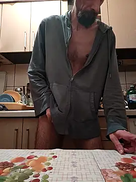 Snapshot of vulpe8400 chatting on February 24, 2026, 10:21 pm vulpe8400 online show from February 24, 2026, 10:21 pm