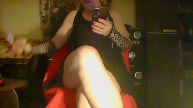 Ely Elenita online show from April 28, 2026, 9:30 pm