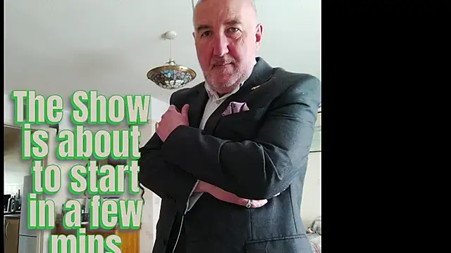 Snapshot of Adamdaddybear chatting on July 19, 2026, 6:55 am Adamdaddybear online show from July 19, 2026, 6:55 am