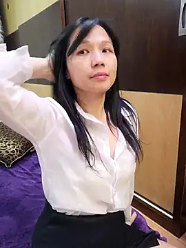 Snapshot of enjoysung chatting on March 17, 2025, 11:53 am enjoysung online show from March 17, 2025, 11:53 am