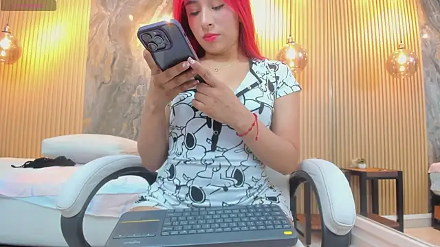 Snapshot of ella_harper chatting on March 23, 2026, 3:28 am ella harper online show from March 23, 2026, 3:28 am