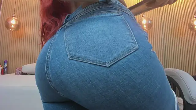 Snapshot of ella_harper chatting on April 13, 2026, 1:09 am ella harper online show from April 13, 2026, 1:09 am