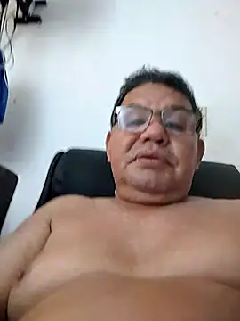 Snapshot of catatunboculion chatting on June 1, 2026, 3:33 pm catatunboculion online show from June 1, 2026, 3:33 pm