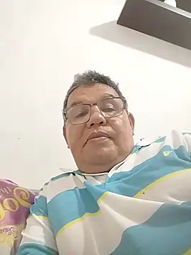 Snapshot of catatunboculion chatting on May 19, 2026, 2:07 am catatunboculion online show from May 19, 2026, 2:07 am