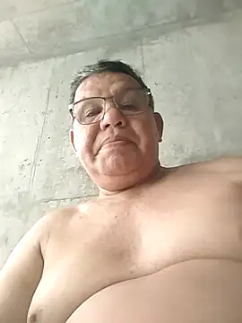 Snapshot of catatunboculion chatting on May 12, 2026, 9:32 pm catatunboculion online show from May 12, 2026, 9:32 pm