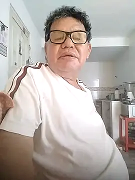 Snapshot of catatunboculion chatting on February 27, 2025, 11:50 am catatunboculion online show from February 27, 2025, 11:50 am