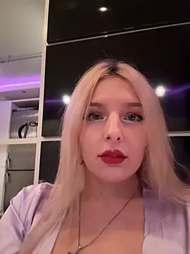 XMelissaX online show from October 10, 2025, 7:25 pm