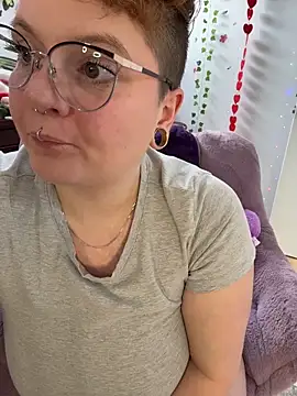 Sweetleeahxx online show from March 20, 2026, 1:34 pm